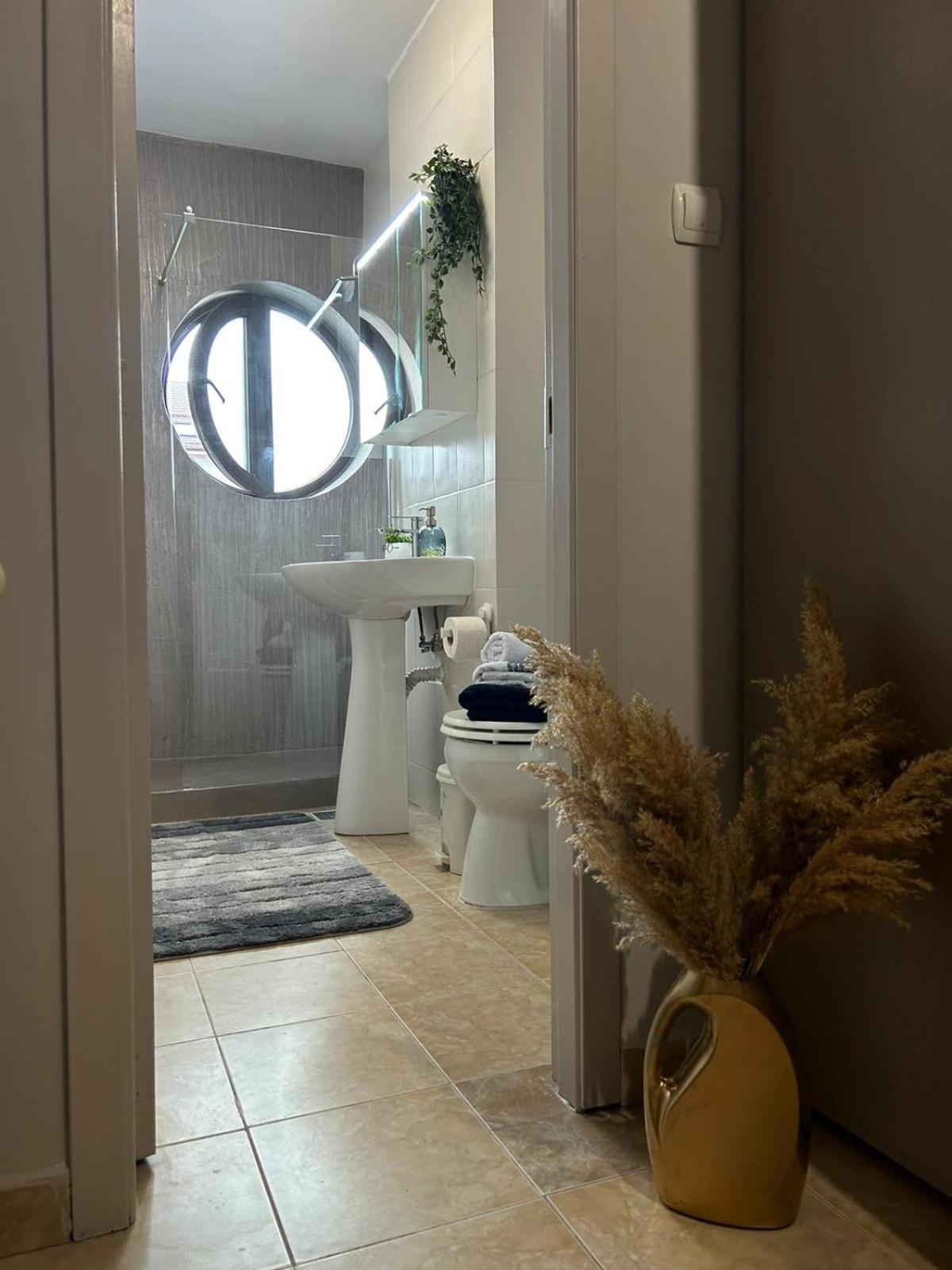 Luxury Studio Плоещ Екстериор снимка
